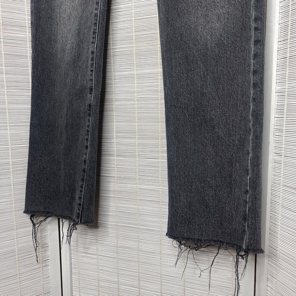 Levi’s Distressed Hem Black/Gray Wash Jeans Size 27 100% Cotton Frayed Hemline - Picture 3 of 9